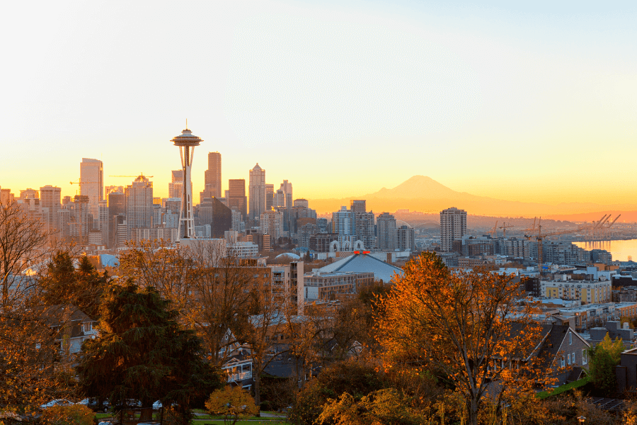 visiting-seattle-in-the-fall-things-to-do-in-seattle-in-the-fall-girl-go-travel-the-world-female-solo-travel-blog