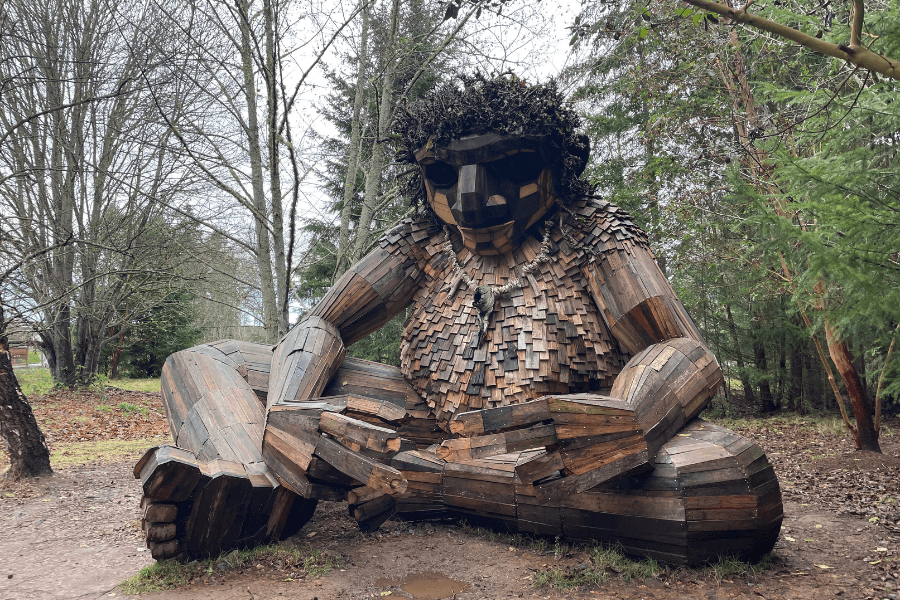 bainbridge-island-thomas-dambo-trolls-near-seattle-girl-go-travel-the-world (2)