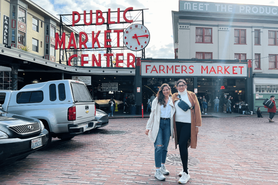 seattle-spring-outfits-female-travel-blog