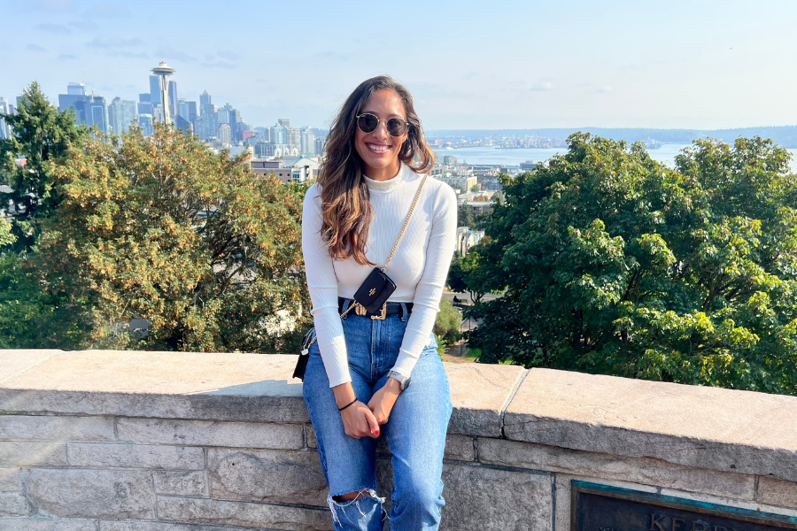 girl in front of seattle skyline at kerry park