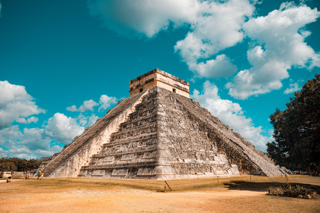 chichen-itza-ruins-yucatan-peninsula-mexico-girl-go-travel-the-world