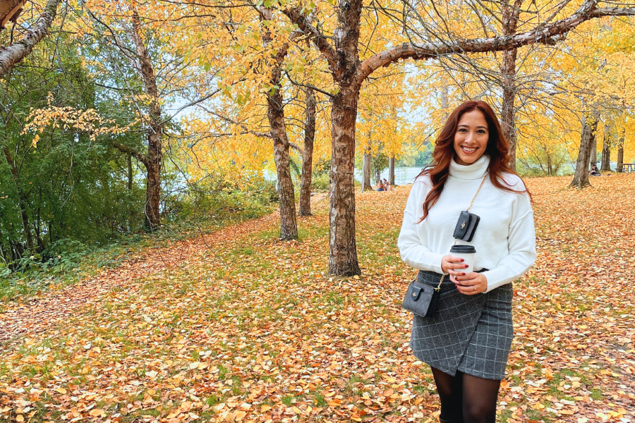 instagrammable-spots-in-seattle-things-to-do-in-seattle-in-the-fall-green-lake